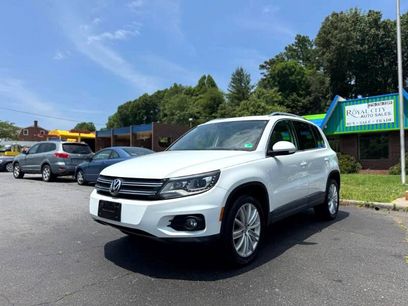 Used 2016 Volkswagen Tiguan SE