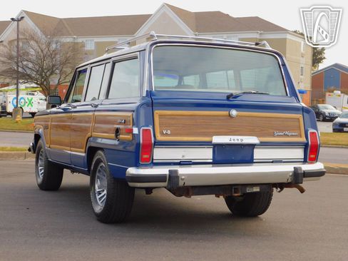 Used 1989 Jeep Grand Wagoneer AWD/4WD image 36