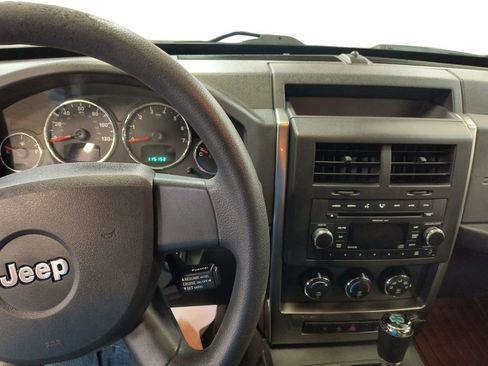 Used 2009 Jeep Liberty Sport w/ Popular Equipment Group image 12