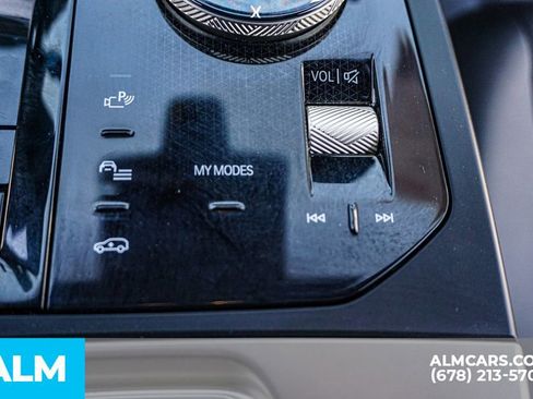 Used 2022 BMW iX xDrive50 w/ Dynamic Handling Package image 46