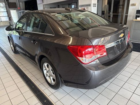 Used 2015 Chevrolet Cruze LT w/ Sun And Sound Package FWD image 5