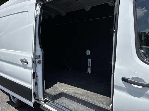 Used 2024 Ford Transit 250 148 High Roof Extended w/ Load Area Protection Package RWD image 12