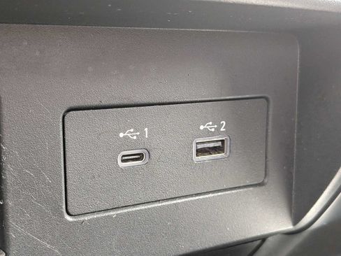Used 2022 Nissan Titan SV w/ SV Convenience Package RWD image 22