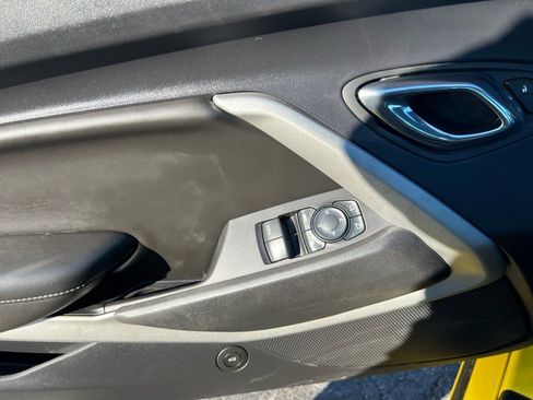 Used 2016 Chevrolet Camaro LT image 13