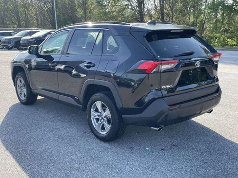 Used 2025 Toyota RAV4 XLE AWD/4WD image 4