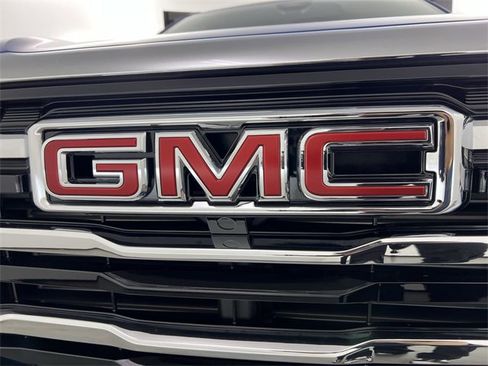 Used 2025 GMC Terrain Elevation image 32