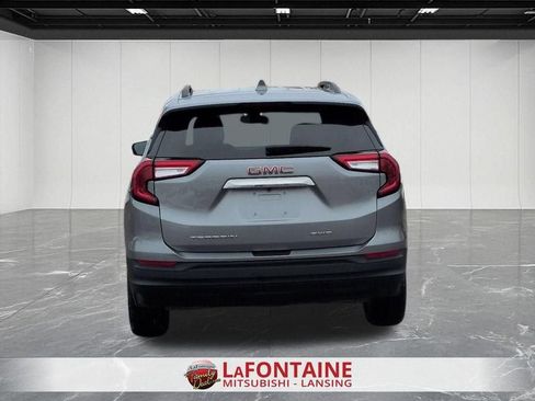 Used 2024 GMC Terrain SLE w/ Driver Convenience Package AWD/4WD image 4