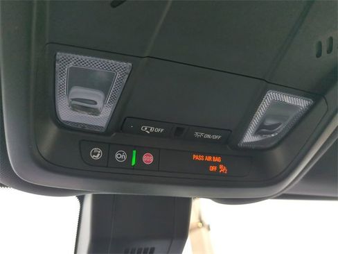 Certified 2024 Chevrolet Equinox RS image 23