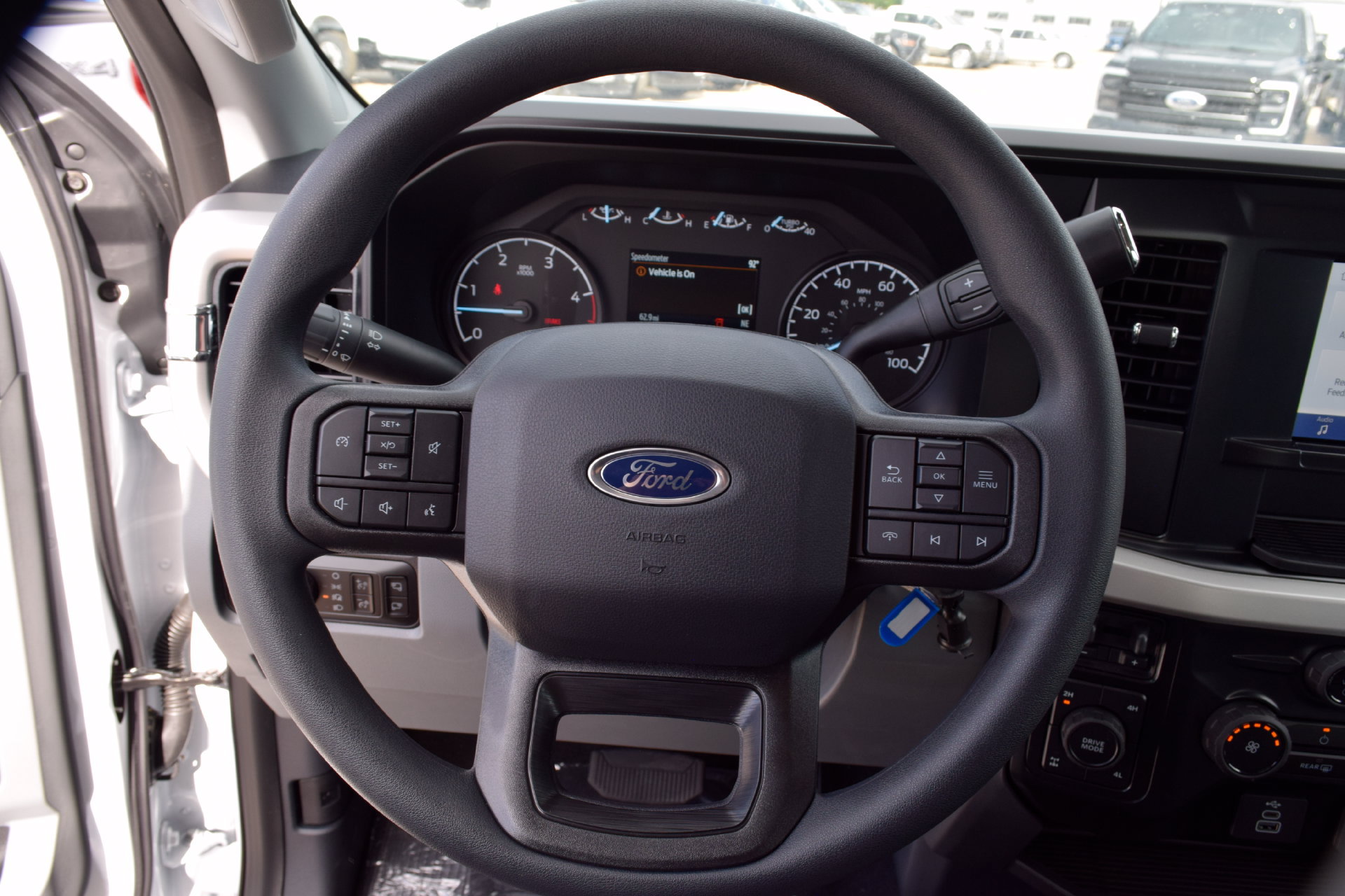 New 2026 Ford F250 XLT w/ FX4 Off-Road Package AWD/4WD image 6