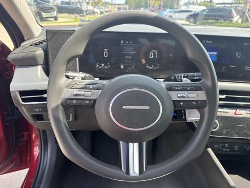 Used 2025 Hyundai Sonata SEL FWD image 21