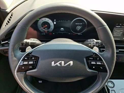 Used 2023 Kia Niro Wave w/ Wave Preserve Package FWD image 20