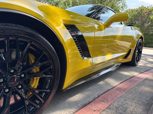 Used 2017 Chevrolet Corvette Z06 RWD image 16