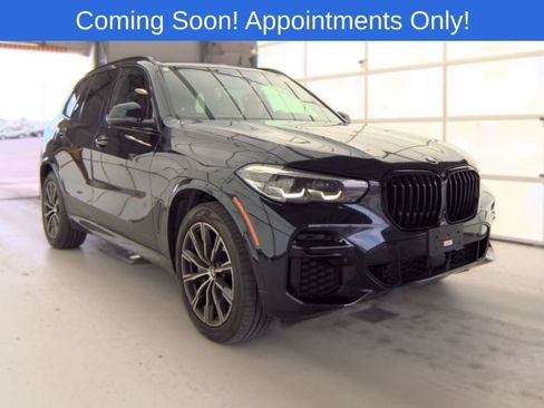 Used 2022 BMW X5 M50i AWD/4WD image 1