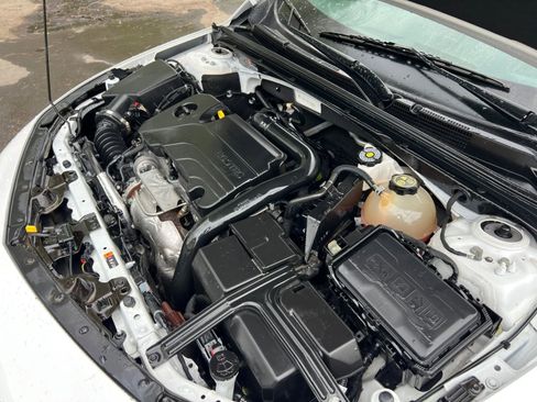 Used 2024 Chevrolet Malibu LT FWD image 28