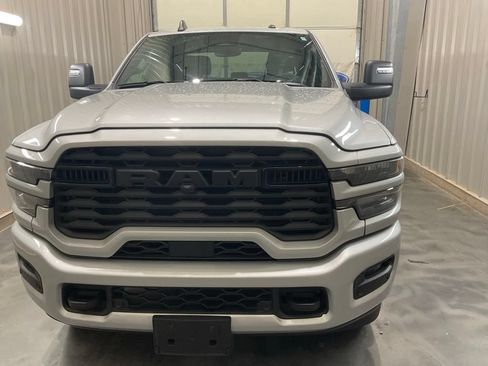 Used 2026 RAM 2500 Big Horn AWD/4WD image 5
