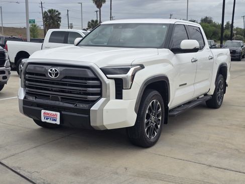 Used 2024 Toyota Tundra Limited w/ Power Package AWD/4WD image 9