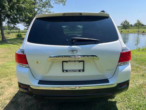 Used 2013 Toyota Highlander Limited AWD/4WD image 11
