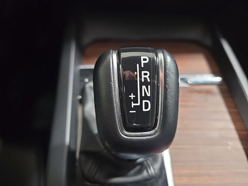 Used 2020 Volvo S60 T6 Momentum w/ Protection Package image 14