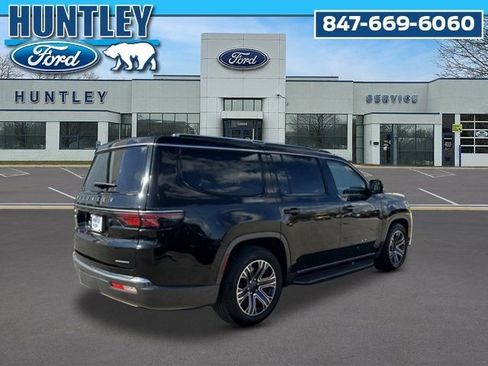 Used 2022 Jeep Wagoneer Series III w/ Convenience Group I AWD/4WD image 5