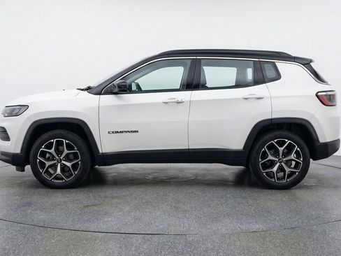 Used 2025 Jeep Compass Limited AWD/4WD image 5