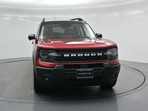 Certified 2025 Ford Bronco Sport Outer Banks w/ Outer Banks Tech Package+ AWD/4WD image 55