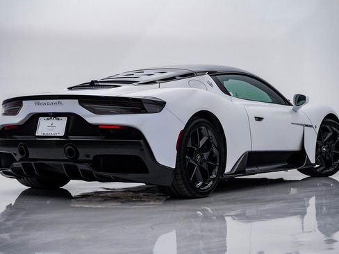 Certified 2022 Maserati MC20 Coupe image 11