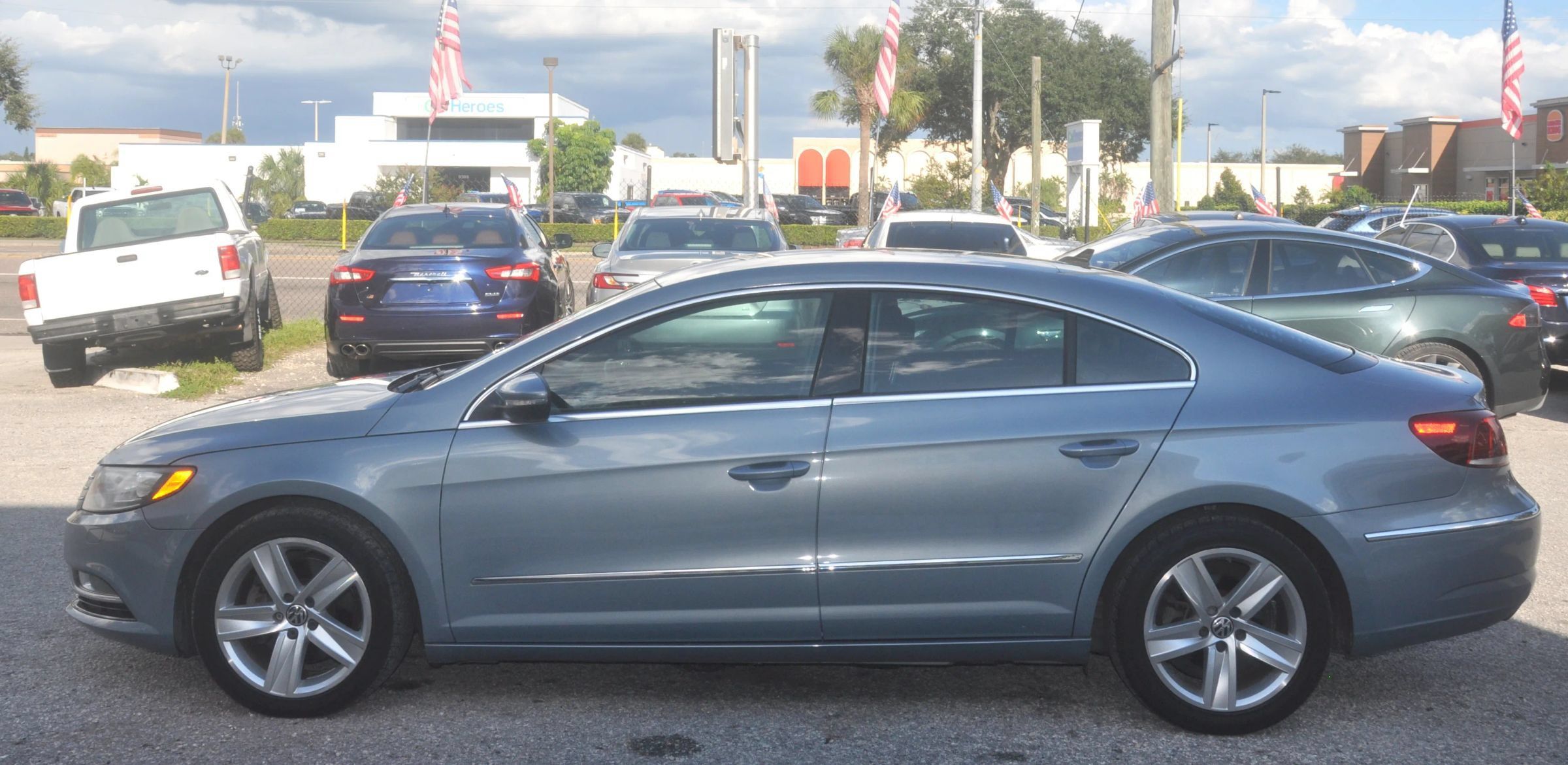 Used 2013 Volkswagen CC Sport FWD image 5