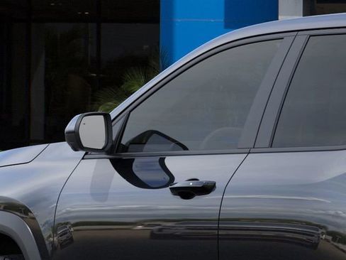 New 2026 Chevrolet Equinox LT FWD image 12