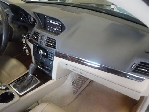 Used 2010 Mercedes-Benz E 350 Coupe image 26