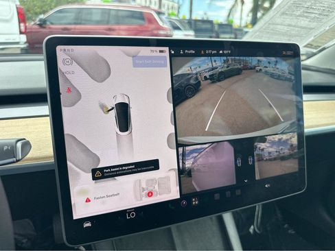 Used 2023 Tesla Model 3 Standard Range RWD image 5
