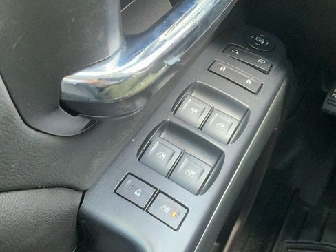 Used 2019 Chevrolet Silverado 1500 LT w/ Texas Edition RWD image 14