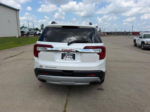Used 2021 GMC Acadia SLT w/ Preferred Package FWD image 4
