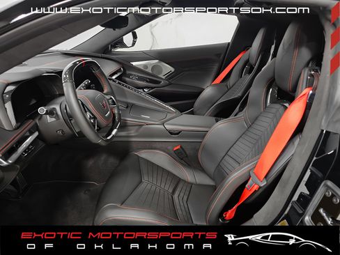 Used 2024 Chevrolet Corvette Z06 RWD image 24