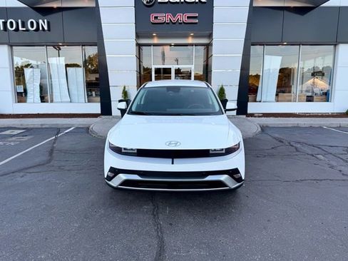 Used 2025 Hyundai Ioniq 5 SE image 5