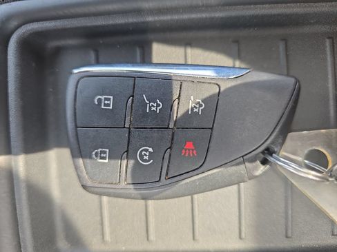 Used 2023 Chevrolet Tahoe Premier AWD/4WD image 37