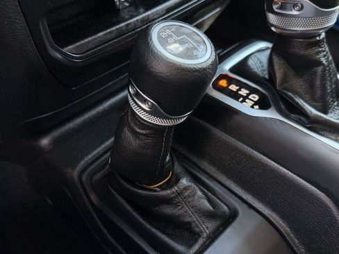 Used 2023 Jeep Wrangler Unlimited Sport AWD/4WD image 18