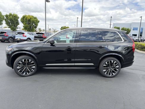 New 2026 Volvo XC90 T8 Plus AWD/4WD image 4