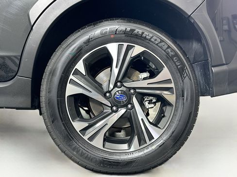 Used 2024 Subaru Crosstrek 2.0i Premium image 11