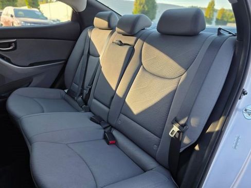 Used 2013 Hyundai Elantra GLS w/ Preferred Pkg image 31