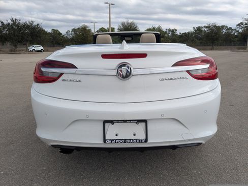 Used 2018 Buick Cascada Premium image 6