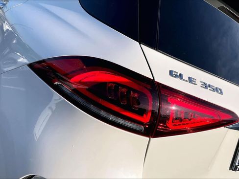 Used 2021 Mercedes-Benz GLE 350 4MATIC image 30