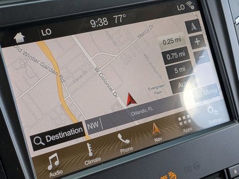 Used 2019 Lincoln MKC Reserve image 13