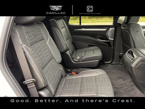 Certified 2026 Cadillac Escalade V w/ LPO, ONYX Package AWD/4WD image 32