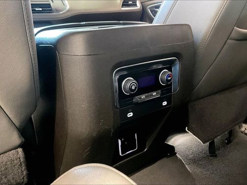 Used 2024 Chevrolet Tahoe LT RWD image 16