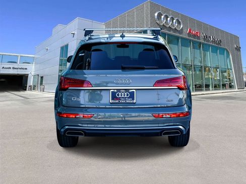 Used 2023 Audi Q5 2.0T Premium w/ Convenience Package image 3