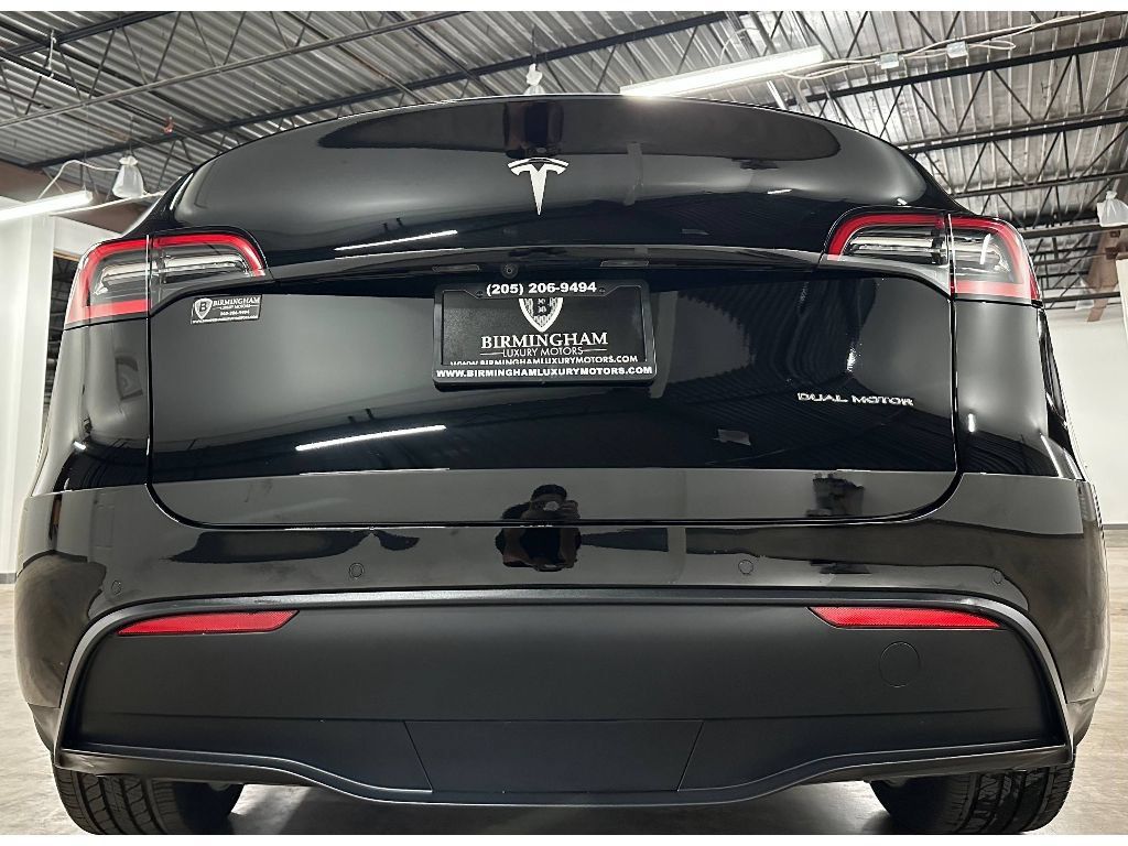 Used 2021 Tesla Model Y Long Range AWD/4WD image 15