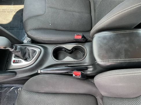 Used 2015 Dodge Dart SXT FWD image 21