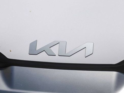 Certified 2024 Kia Sportage EX FWD image 7