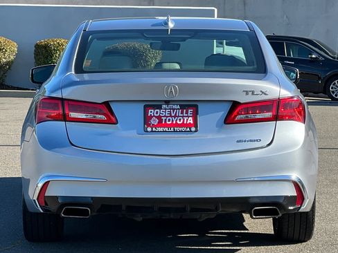 Used 2018 Acura TLX V6 SH-AWD w/ Technology Pkg image 8