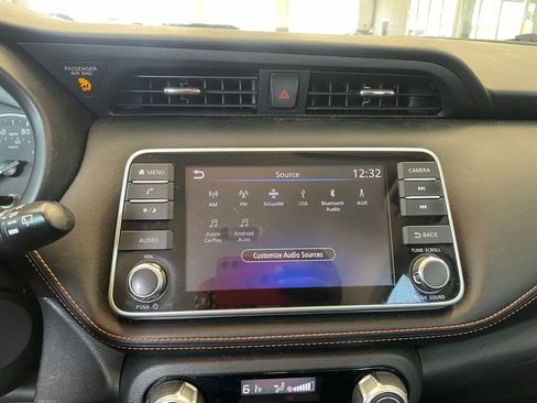 Used 2020 Nissan Kicks SR FWD image 14
